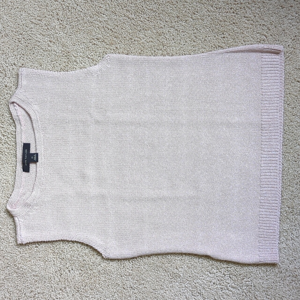 NEVER USED, Ann Taylor, Pale pink shimmery knit sleeveless top, XS